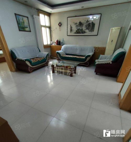 市中心 新兴南区多层一楼三室两厅一卫106平简装98万证满五年带储藏室 滕州二手房出售